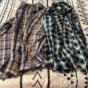 Lot of 2 XLT men’s button down shirts
